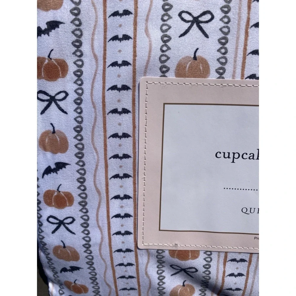Cupcakes and Cashmere Halloween Queen Sheet Set Pumpkin Bat Bow Stripes New